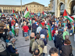 Corteo per sostenere la Global Sumud Flotilla
