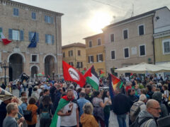Corteo per sostenere la Global Sumud Flotilla