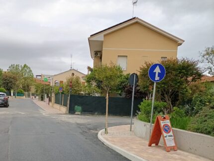 Nuovo asfalto in via Mercantini