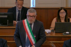 Massimo Olivetti presta giuramento come sindaco