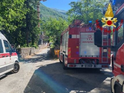 Soccorsi per un operaio vittima di malore a Ussita