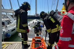 Esercitazione VVFF, Guardia Costiera, sanitari al porto di Senigallia