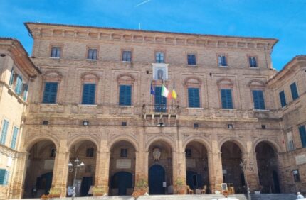 Municipio Ostra