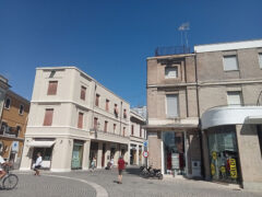 Palazzine in piazza Saffi