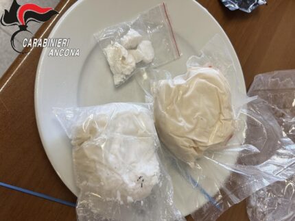 Droga sintetica sequestrata dai Carabinieri a Senigallia