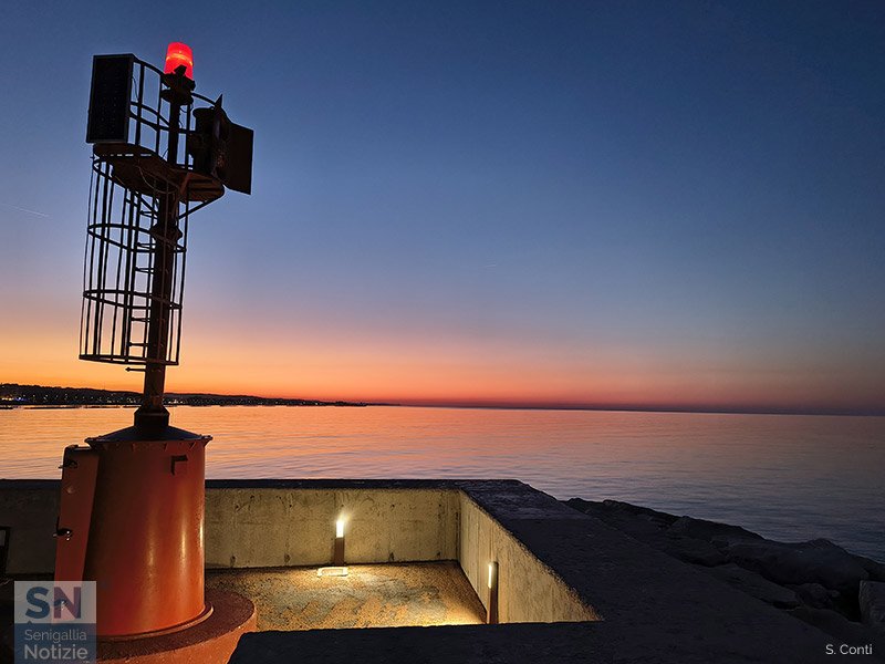 11/04/2026 - Al porto al crepuscolo