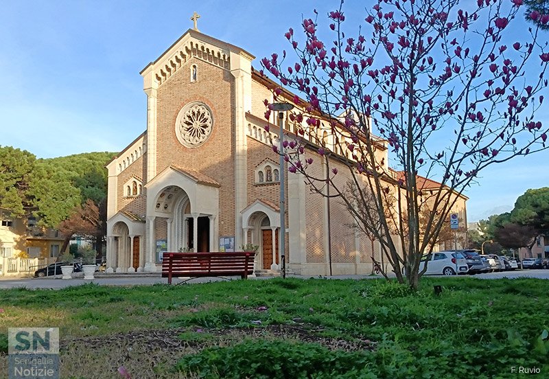 14/04/2026 - Fioritura al Portone