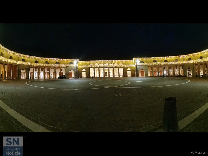 15/12/2020 - Luminarie a 360 gradi