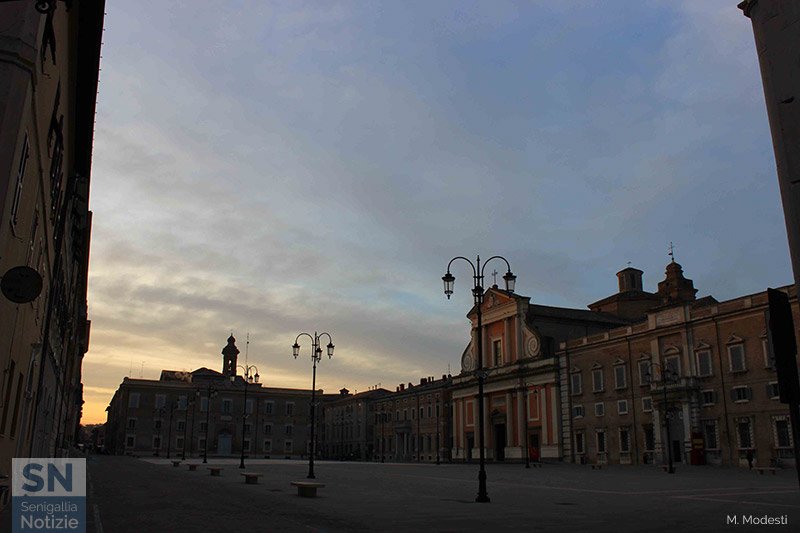 14/12/2025 - Alba in piazza