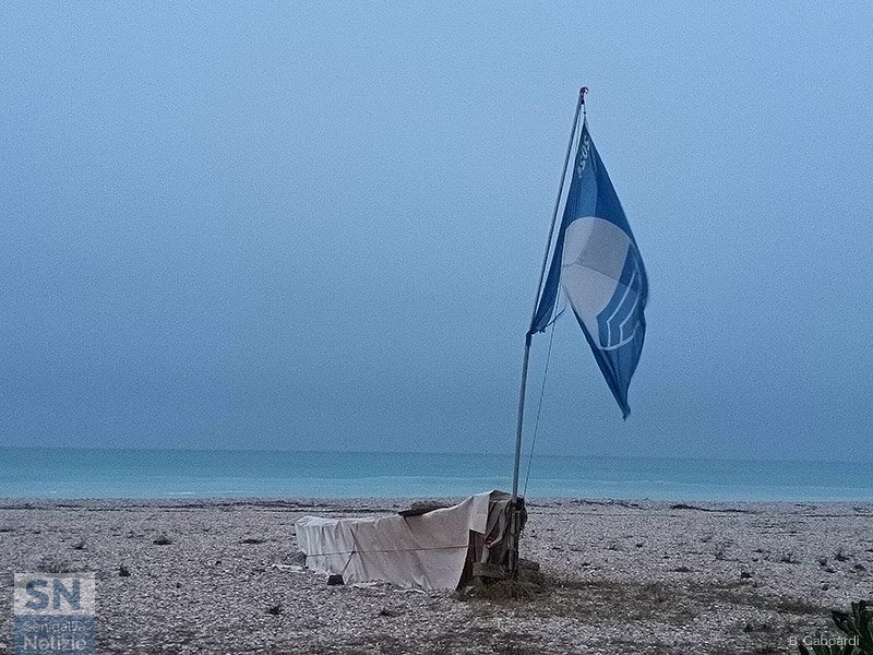 06/02/2026 - Il mare d'inverno quando piove