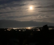 30/03/2021 - Senigallia da Roncitelli, risplende la luna sul mare