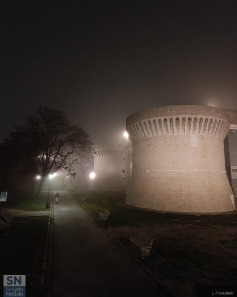 31/03/2026 - Rocca nella nebbia