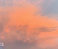 09/10/2021 - Nuvole colorate dopo l'arcobaleno al tramonto