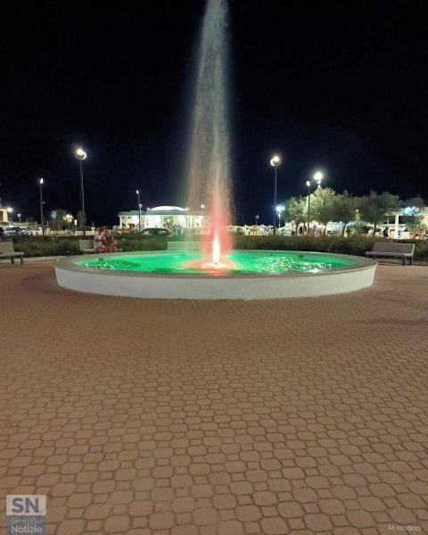 03/09/2021 - Fontana di notte