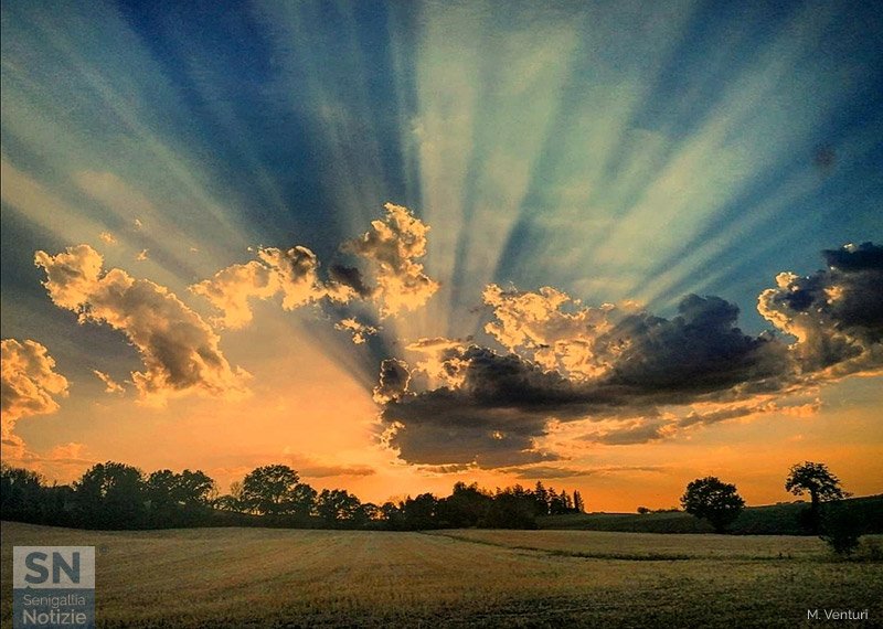 17/09/2021 - Luce in cielo