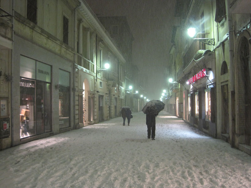 Corso 2 Giugno di Senigallia innevato