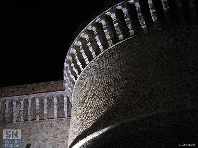 08/08/2016 - Rocca di notte