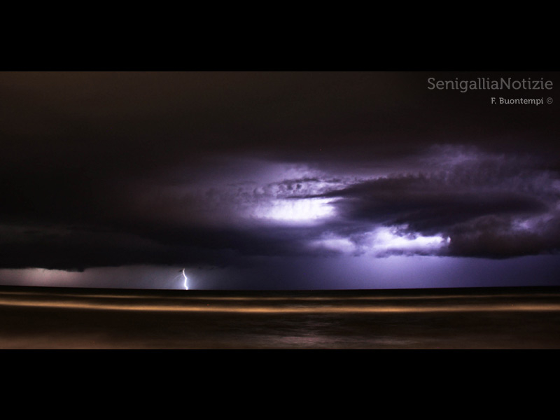 14/04/2012 - Lampi e fulmini