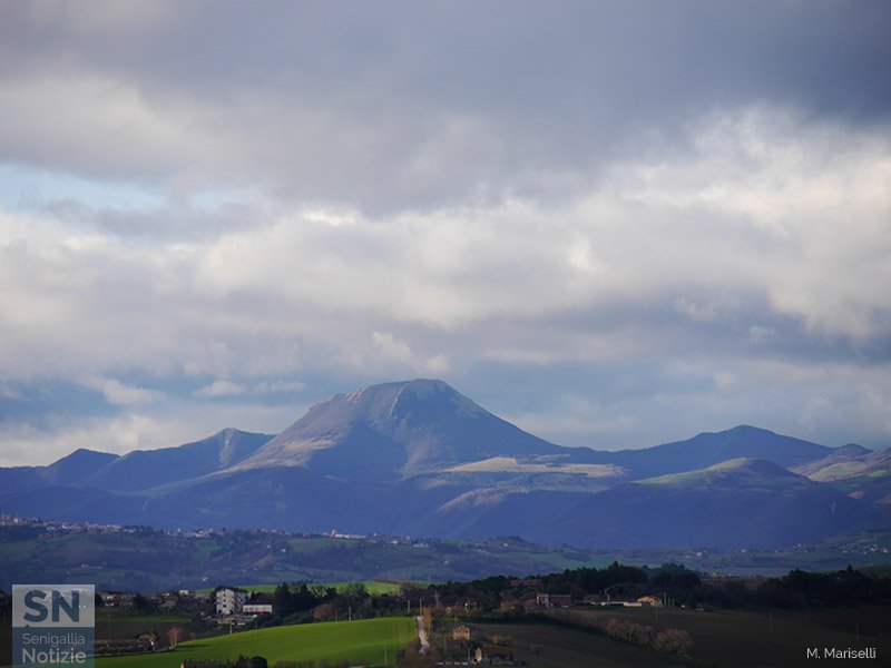 02/04/2016 - Monte San Vicino