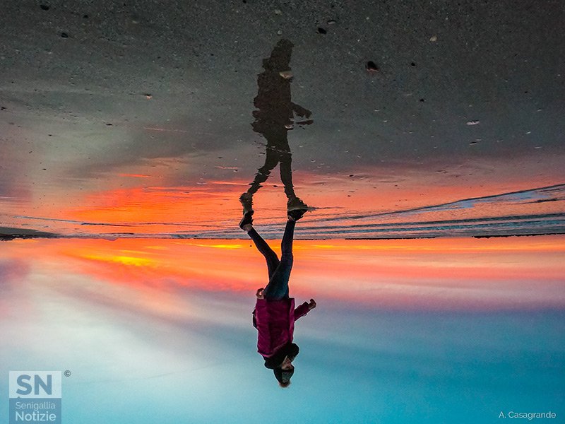 02/04/2018 - A rovescio sul mare