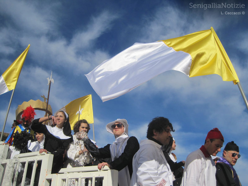 Carro di Carnevale del Vaticano