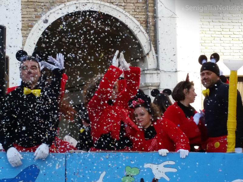 Carnevale di Senigallia - Topolino e Minnie