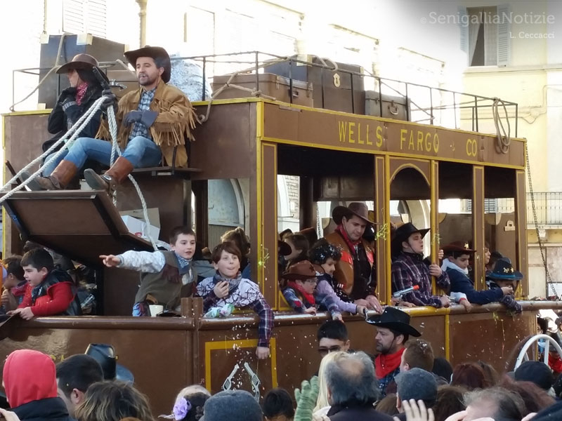 Carnevale di Senigallia - Diligenza del west