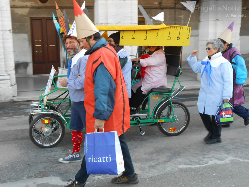 Carnevale di Senigallia - La scuola