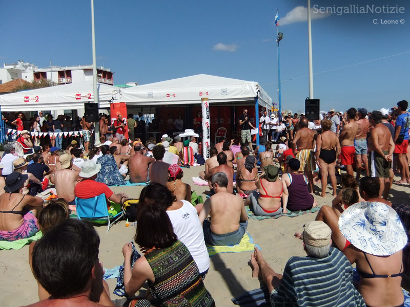 Diretta su Radio2 per Caterpillar AM da Senigallia