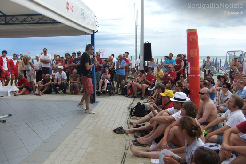 Filippo Solibello davanti al pubblico di Caterpillar AM