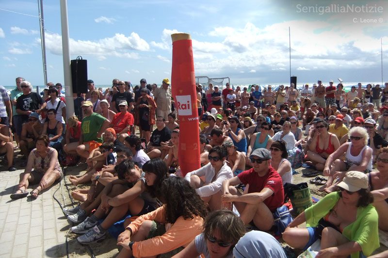 Il pubblico di Caterpillar AM al CaterRaduno 2013