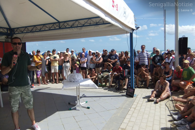 Filippo Solibello in diretta da Senigallia per Caterpillar AM