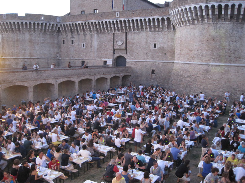 Cena antispreco per mille persone