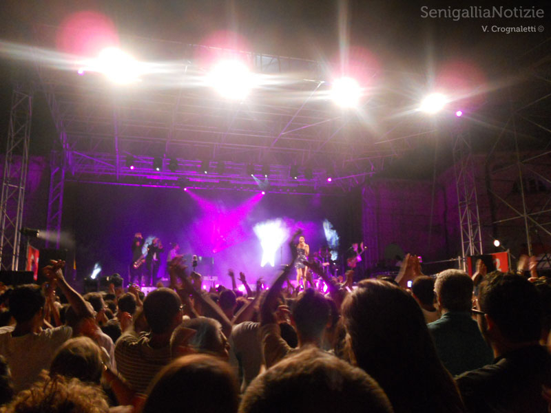 Nina Zilli in concerto al Foro Annonario di Senigallia