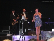 Live di Nina Zilli a Senigallia per il Caterraduno