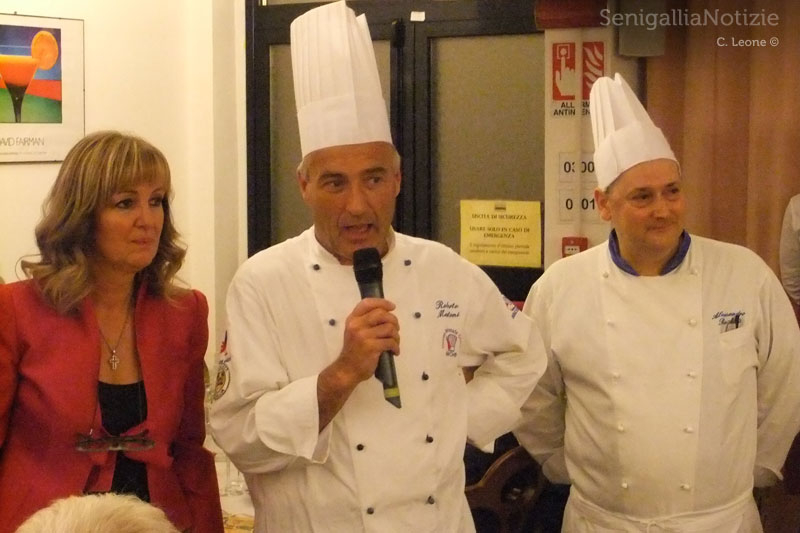 La preside Bitti con i professori del Panzini di Senigallia