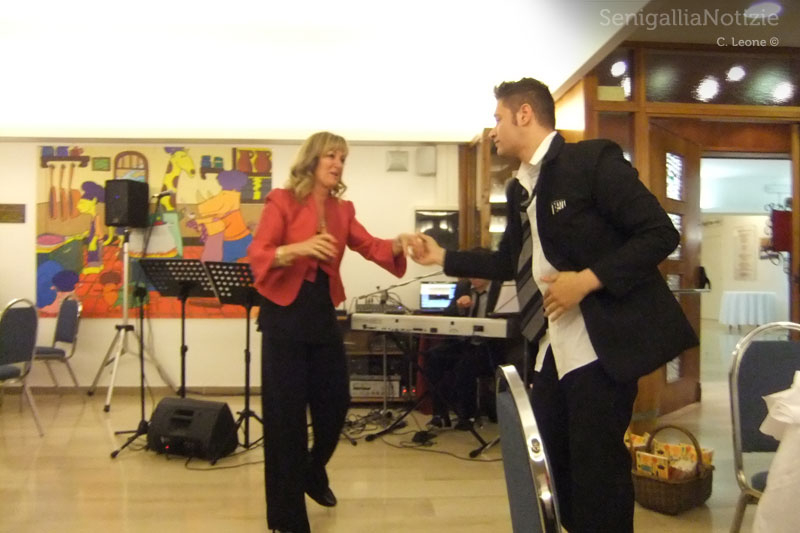 Serata di gala al Panzini di Senigallia per la fine dell'anno scolastico