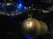 31/12/2012 - Addobbi sull\'albero di Natale