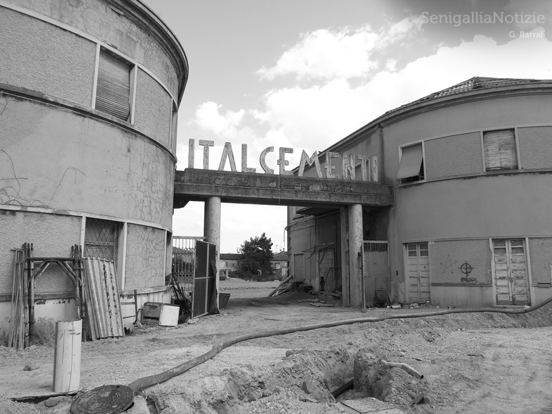 10/12/2014 - Lavori per la riqualificazione dell'area ex Sacelit