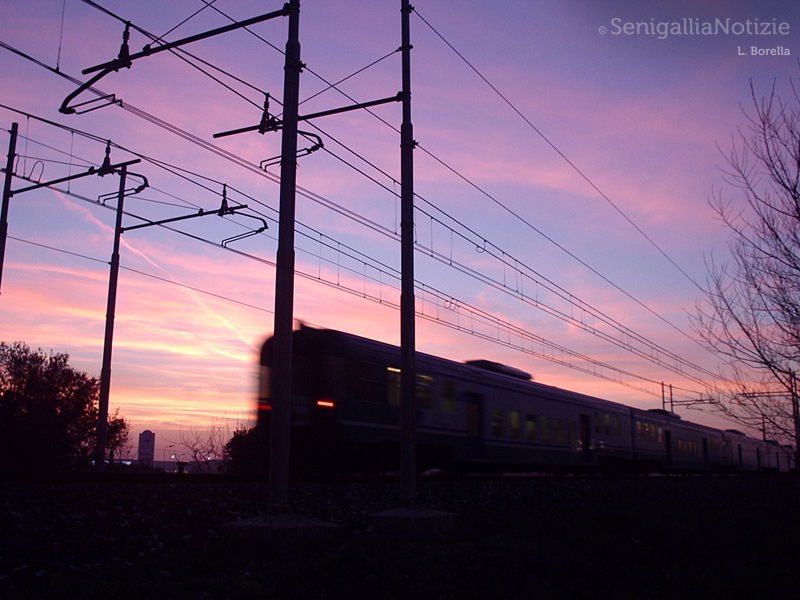 18/12/2014 - Treno in corsa