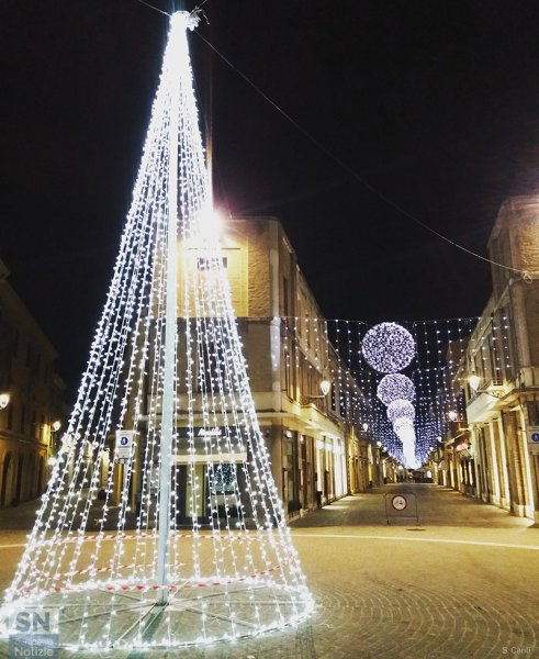 18/12/2017 - Piazza Saffi e corso 2 Giugno per le Feste