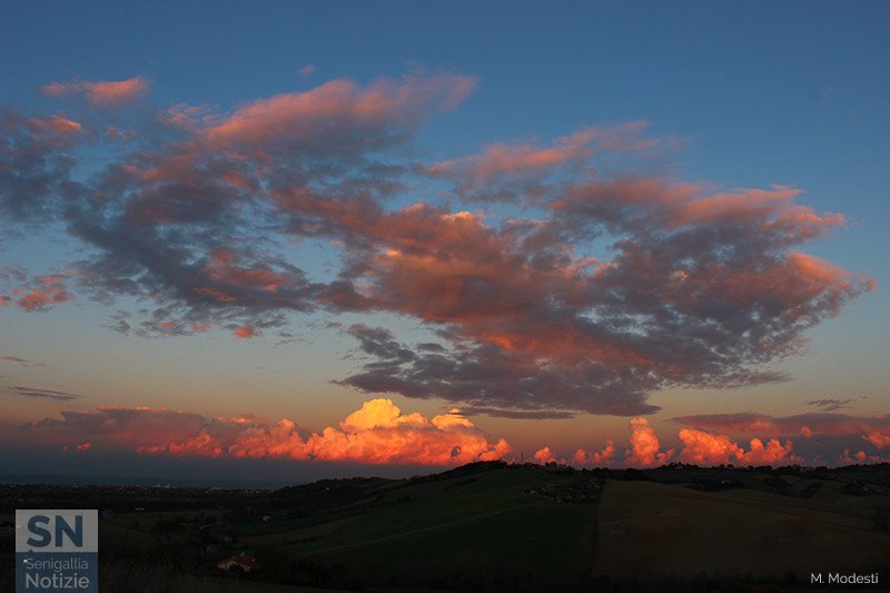 16/12/2018 - Nuvole al tramonto