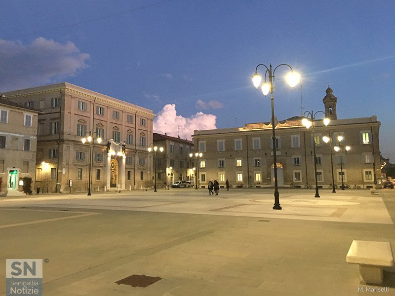 26/12/2018 - Piazza all'imbrunire