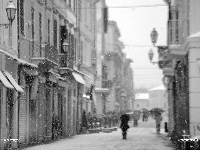 07/02/2012 - Neve in corso 2 Giugno a Senigallia