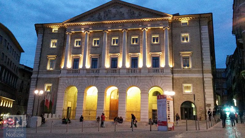 07/02/2016 - Teatro delle Muse di Ancona
