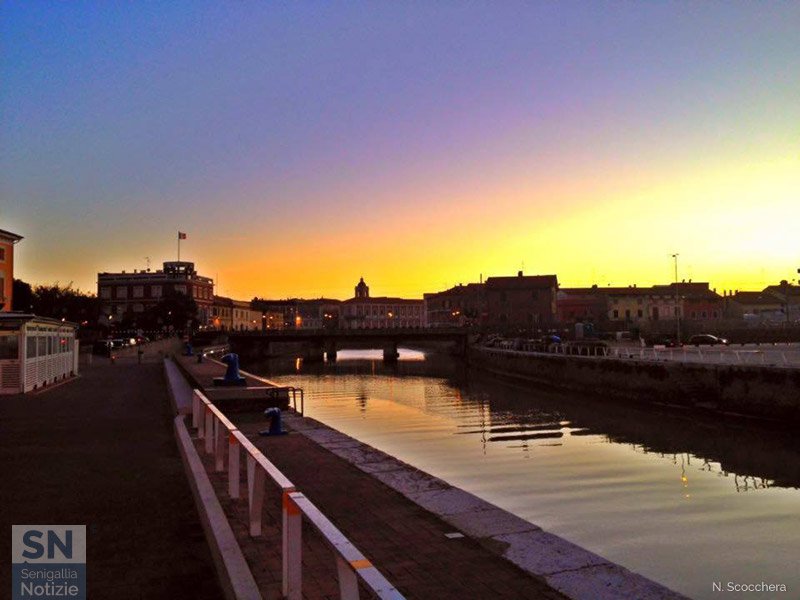 15/02/2016 - Tramonto al porto di Senigallia