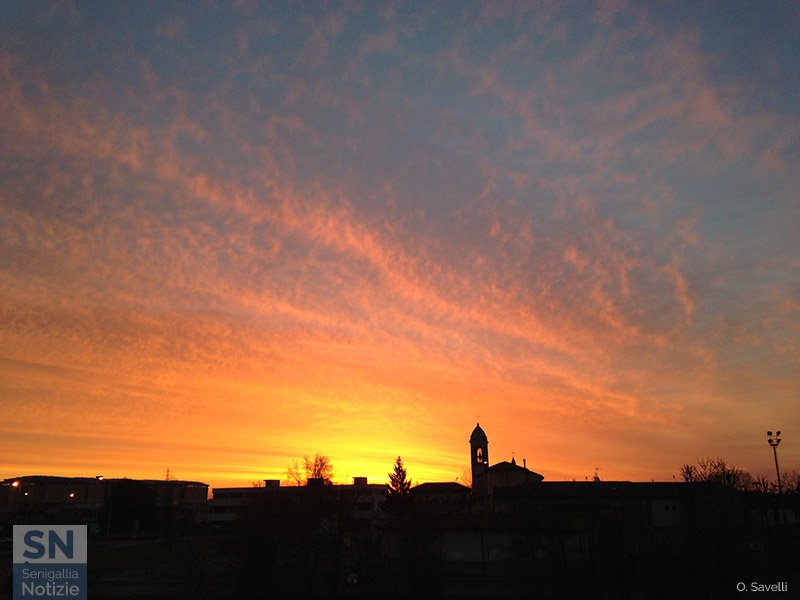 05/02/2019 - Alba di collina