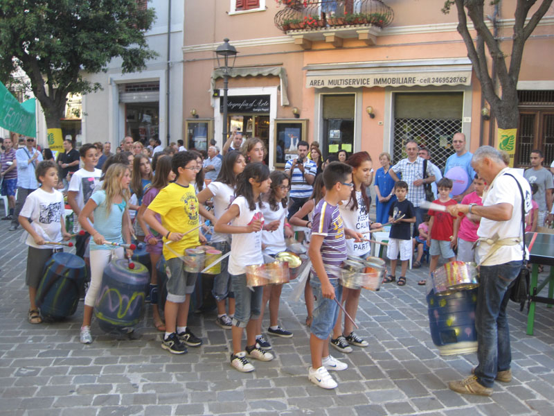 La EcoBand della scuola Giulo Cesare di Falconara Marittima