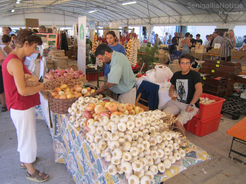 Fiera del biologico in Piazza del Duca