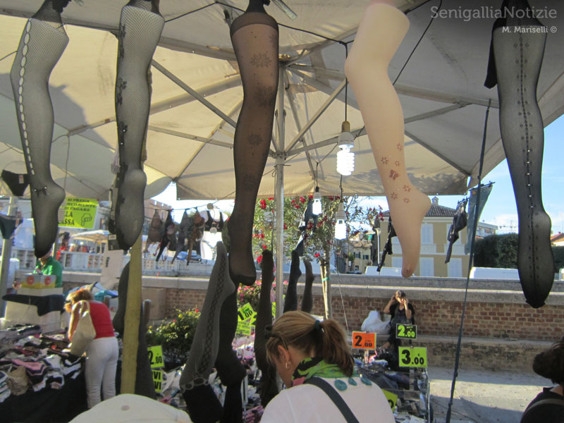 Bancarelle alla Fiera di Sant'Agostino